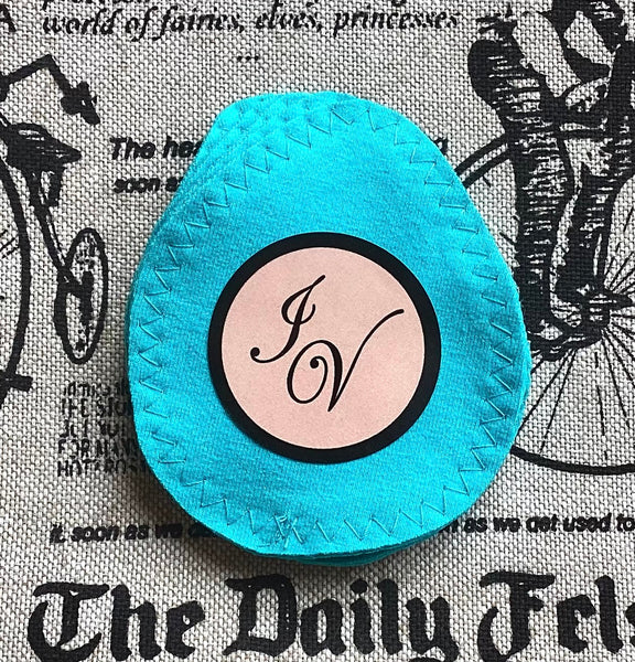 Lilac bamboo makeup remover pads