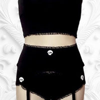 Maila garter belt in Noir