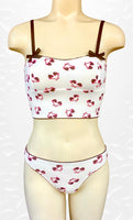 
              Wanda thong in Sassy Sunglasses
            