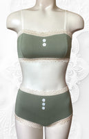 
              Chloe (hw) in Sage
            