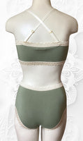 
              Chloe (hw) in Sage
            