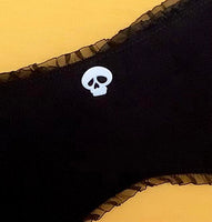 
              Maila garter belt in Noir
            